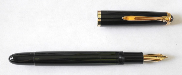 image for Pelikan 400NN in black stripe